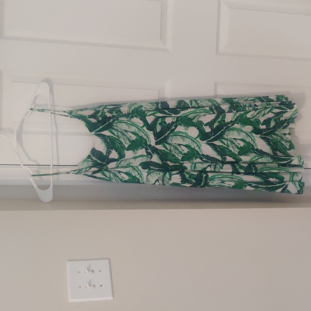 Old Navy White Dress with Green Leaf print size large